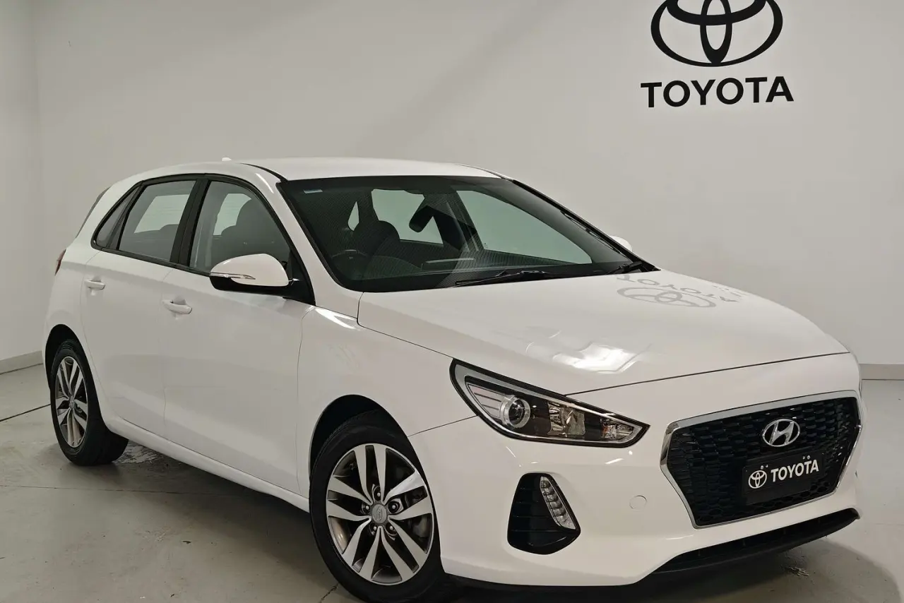 2020 Hyundai i30 Gallery Image 1