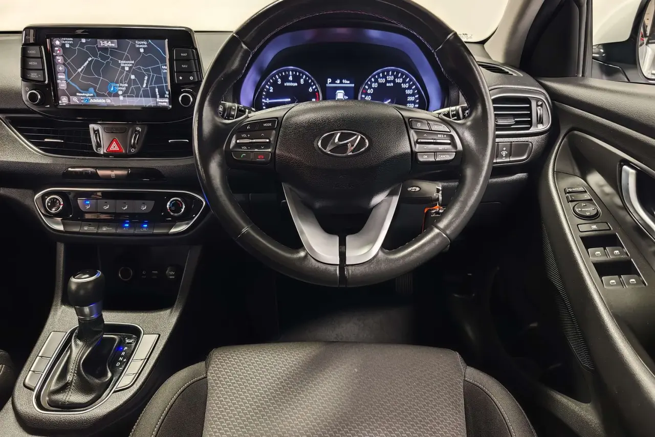 2020 Hyundai i30 Gallery Image 15