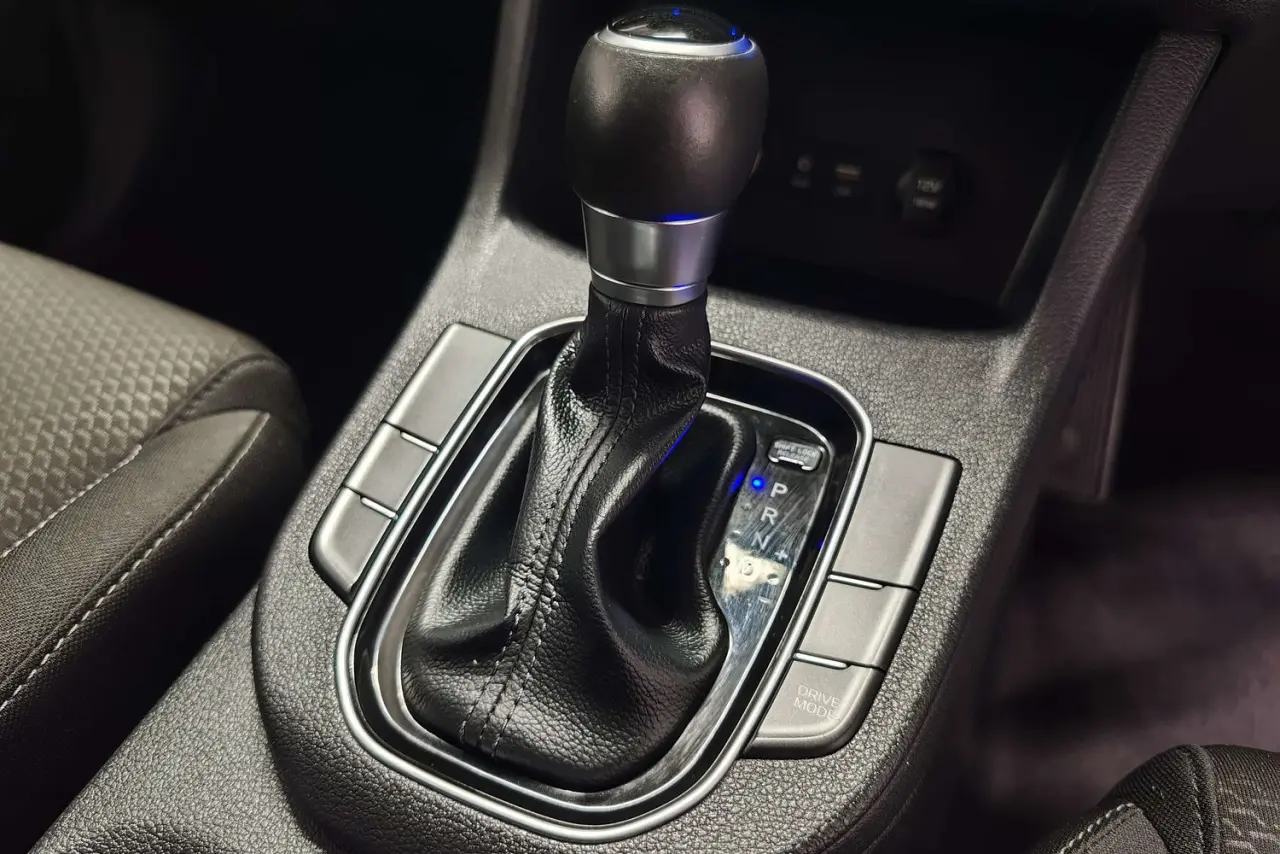 2020 Hyundai i30 Gallery Image 18