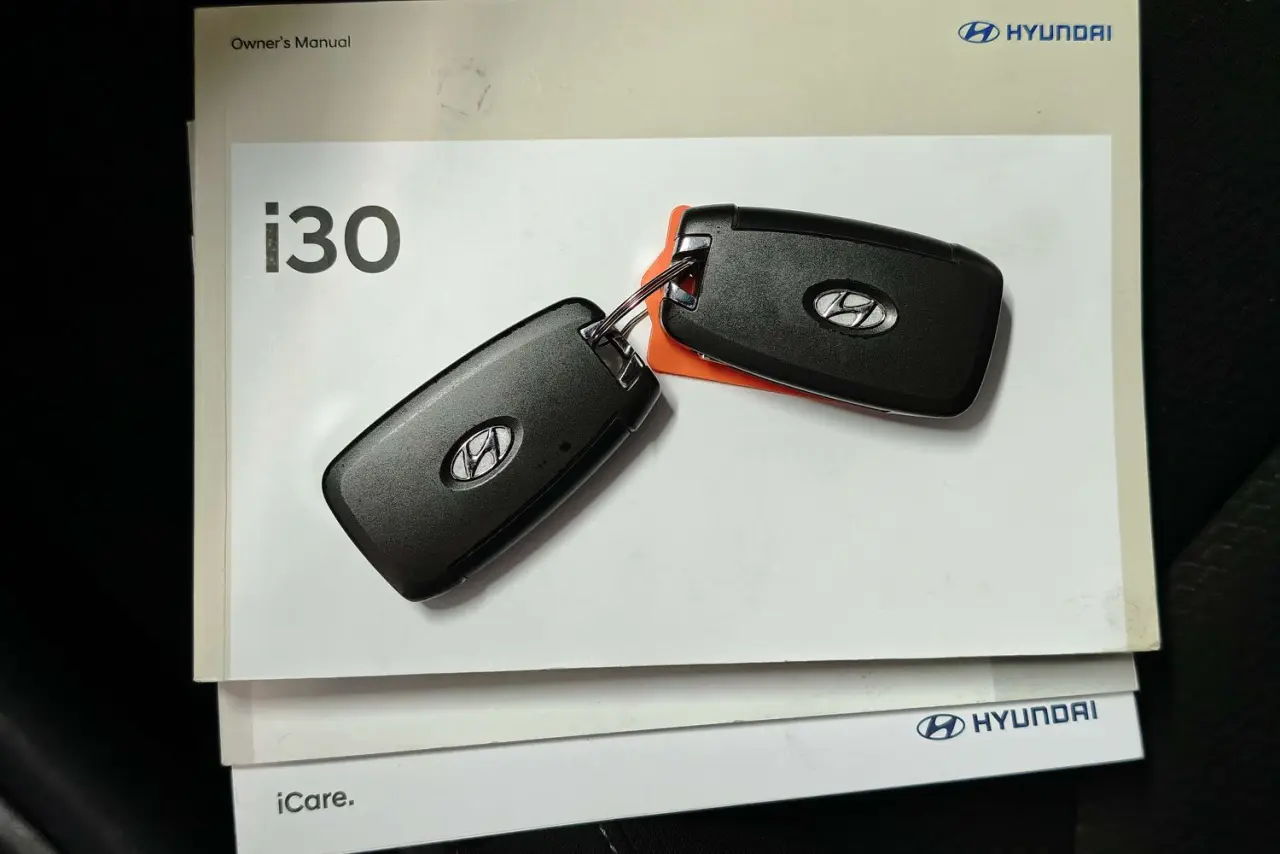 2020 Hyundai i30 Gallery Image 20