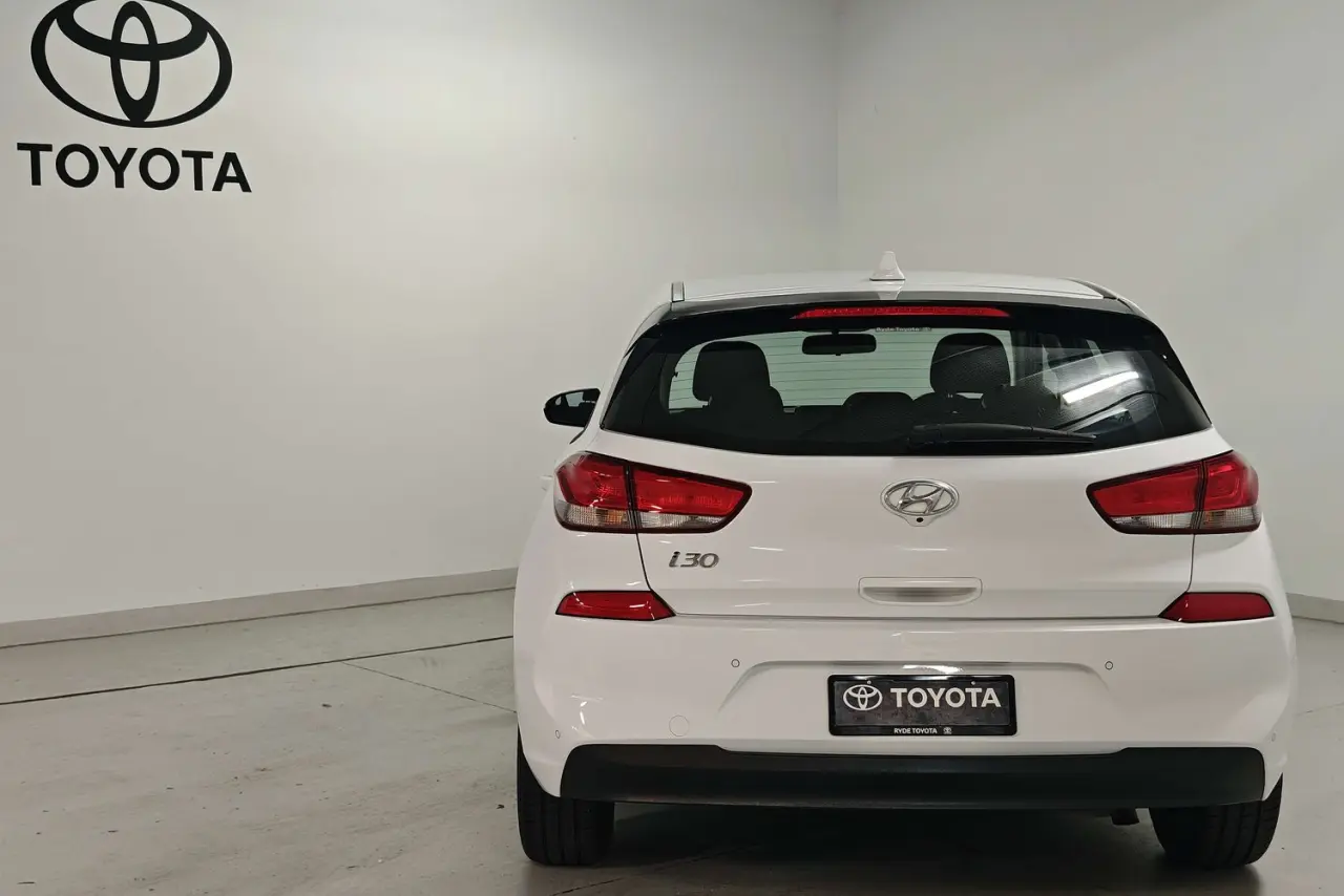 2020 Hyundai i30 Gallery Image 7