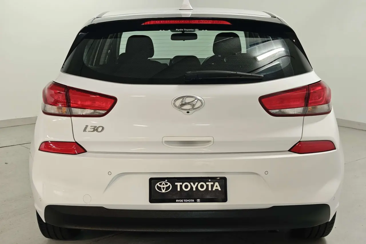 2020 Hyundai i30 Gallery Image 8