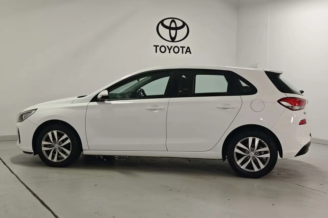 2020 Hyundai i30 Gallery Image 9