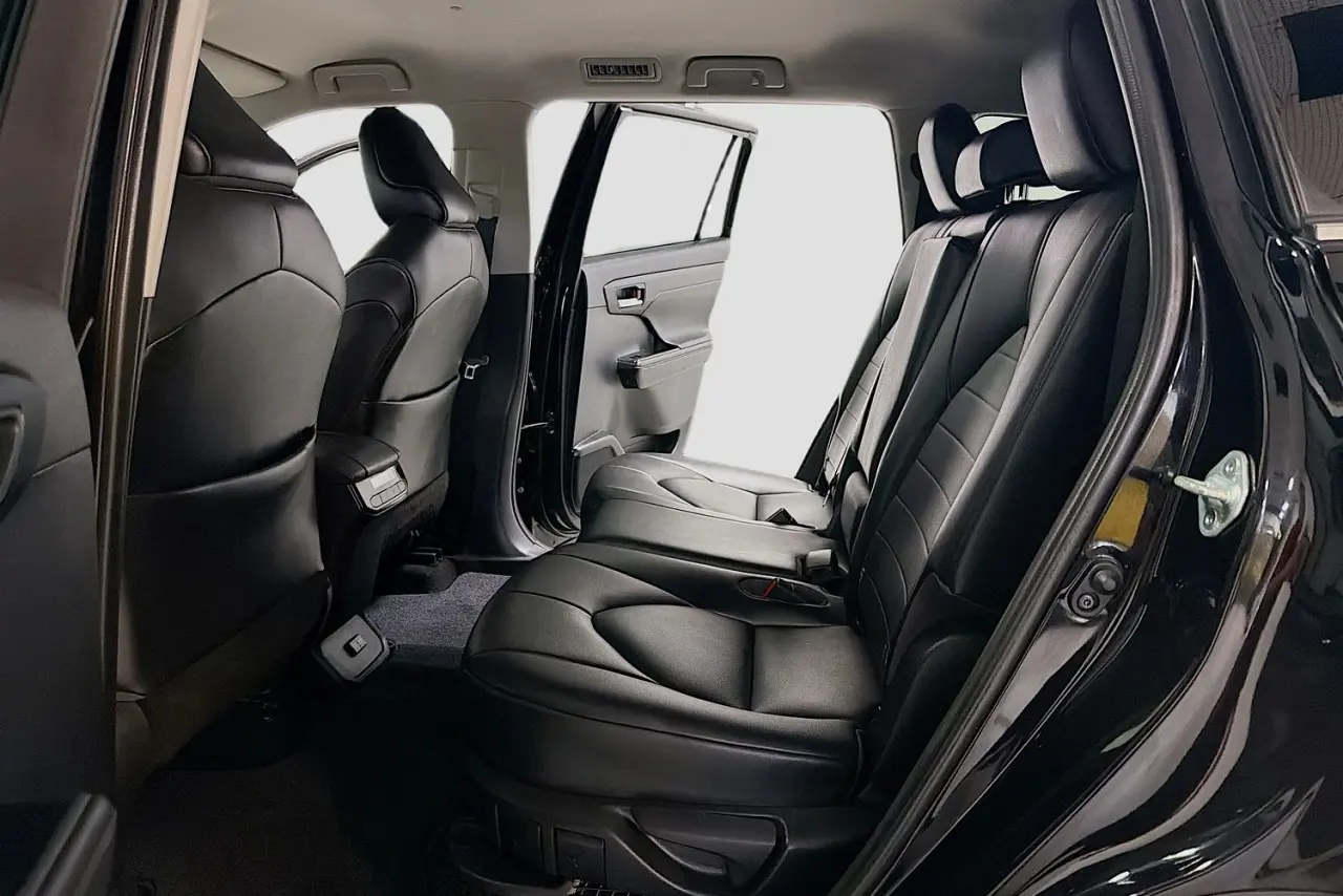 2021 Toyota Kluger Gallery Image 24