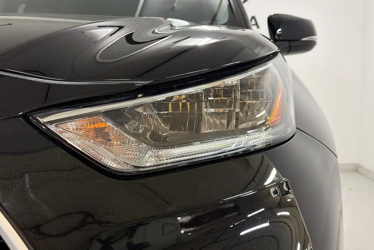 2021 Toyota Kluger Gallery Image 3