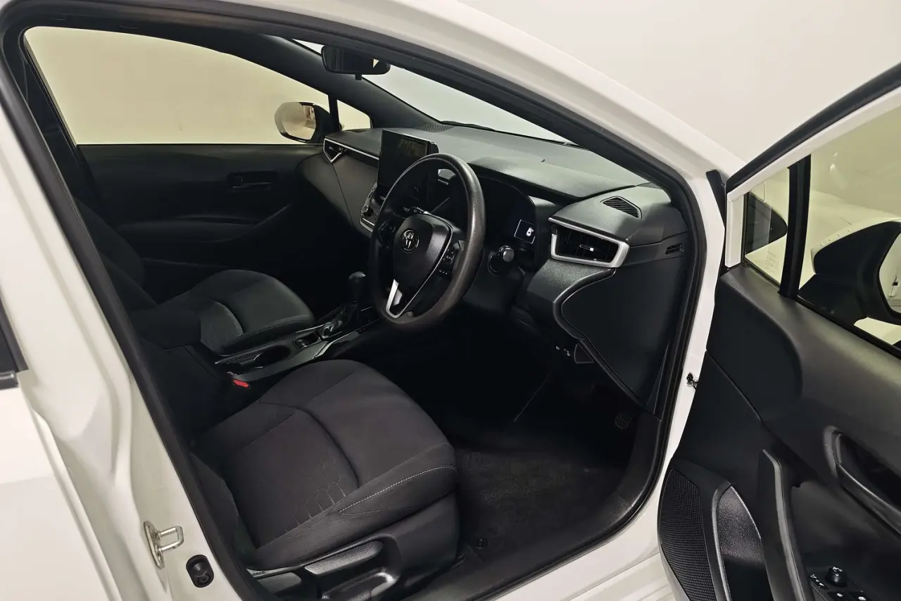 2023 Toyota Corolla Gallery Image 10