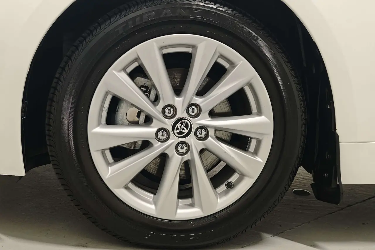 2023 Toyota Corolla Gallery Image 5