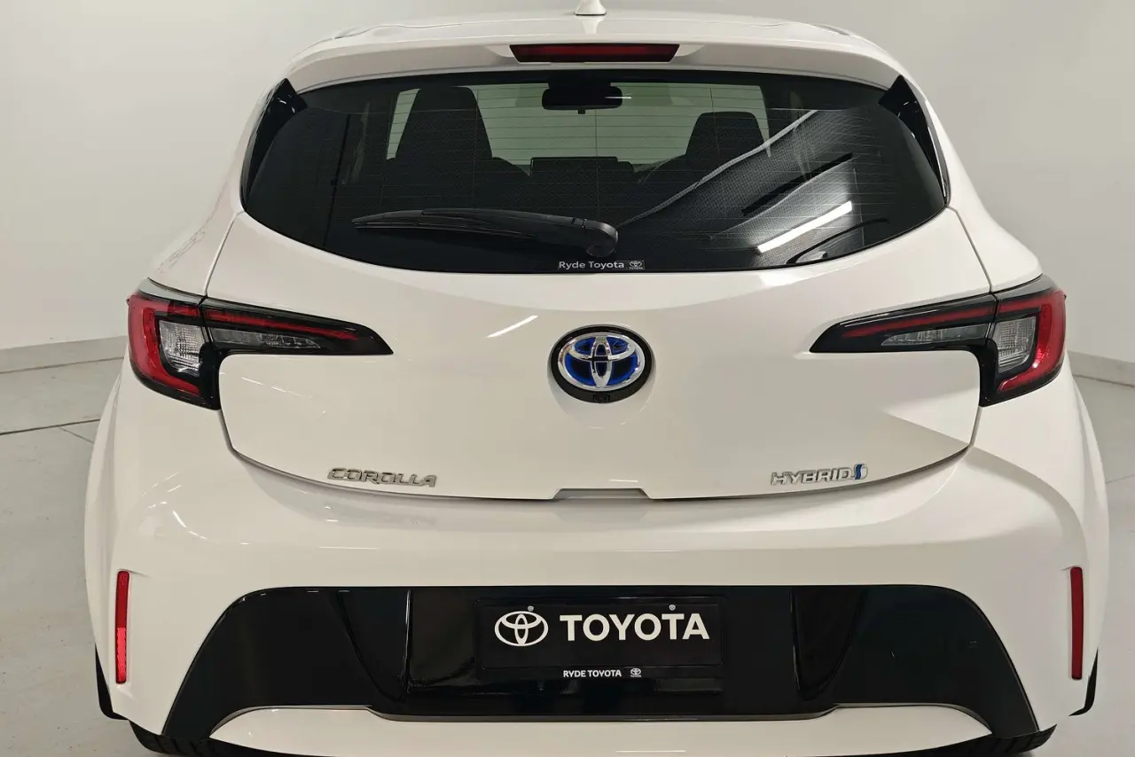 2023 Toyota Corolla Gallery Image 8