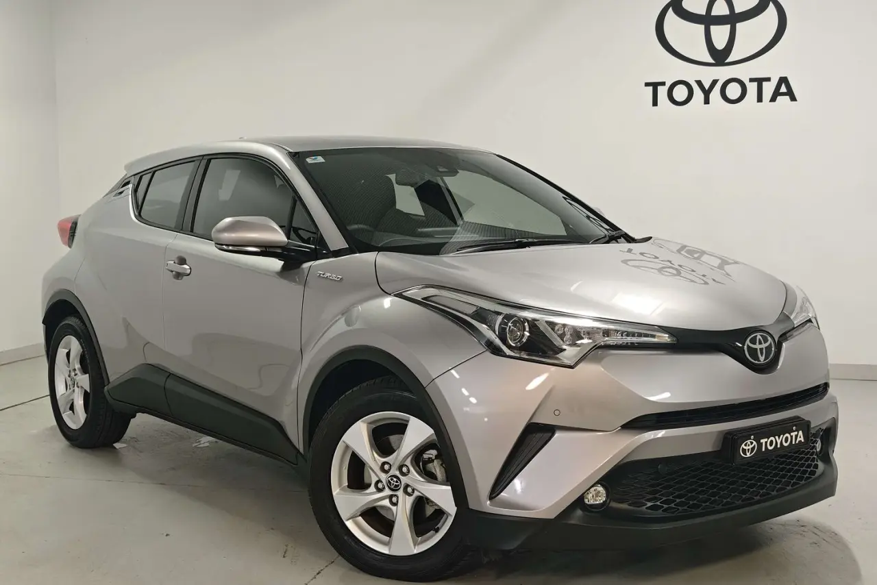 2018 Toyota C-HR Gallery Image 1
