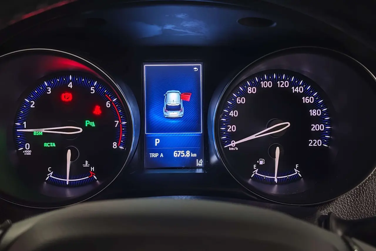 2018 Toyota C-HR Gallery Image 17