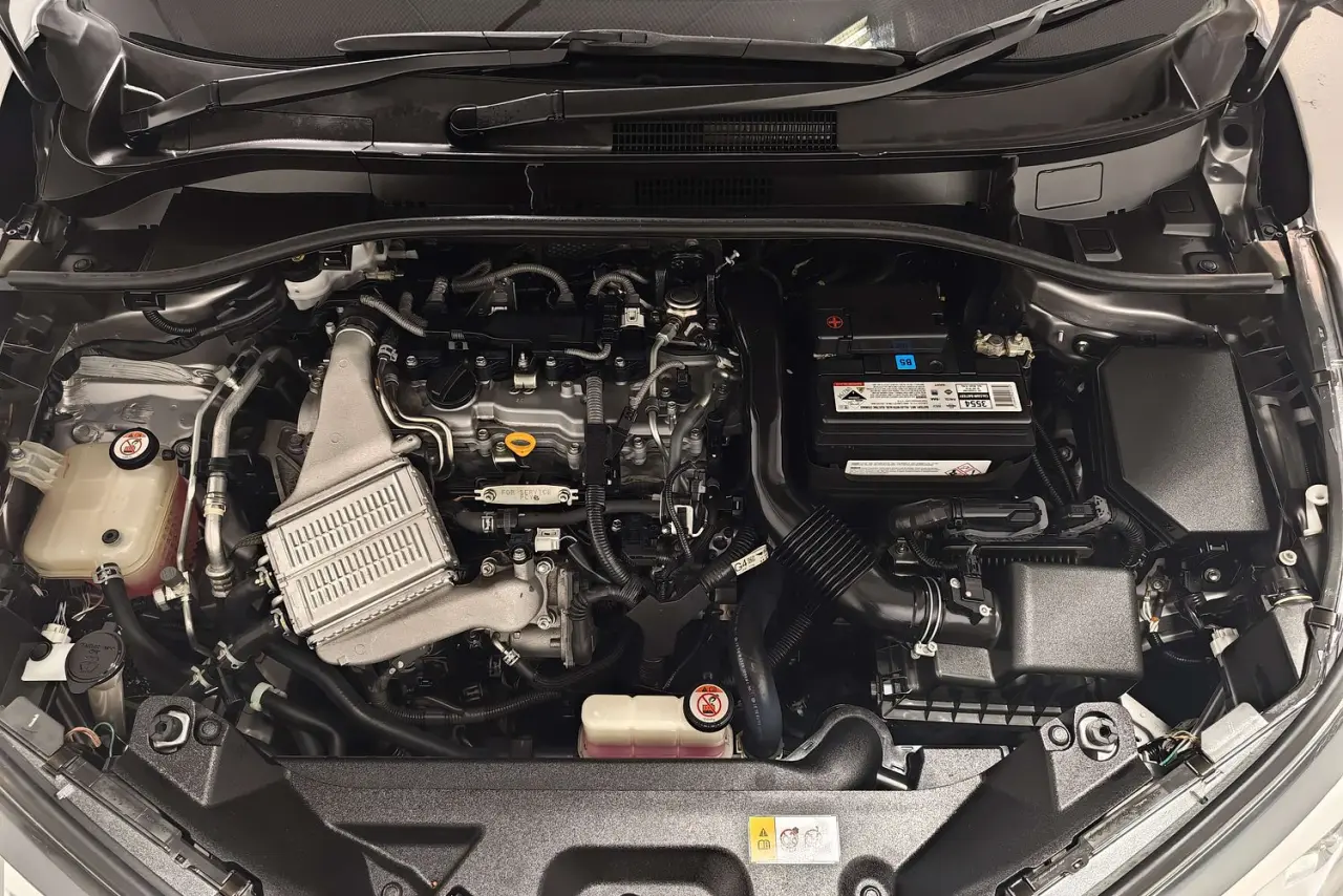 2018 Toyota C-HR Gallery Image 22