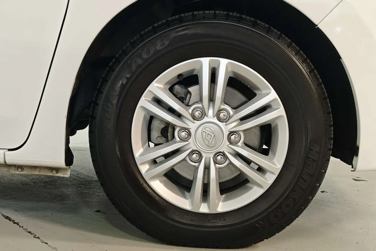 2022 LDV G10 Gallery Image 5