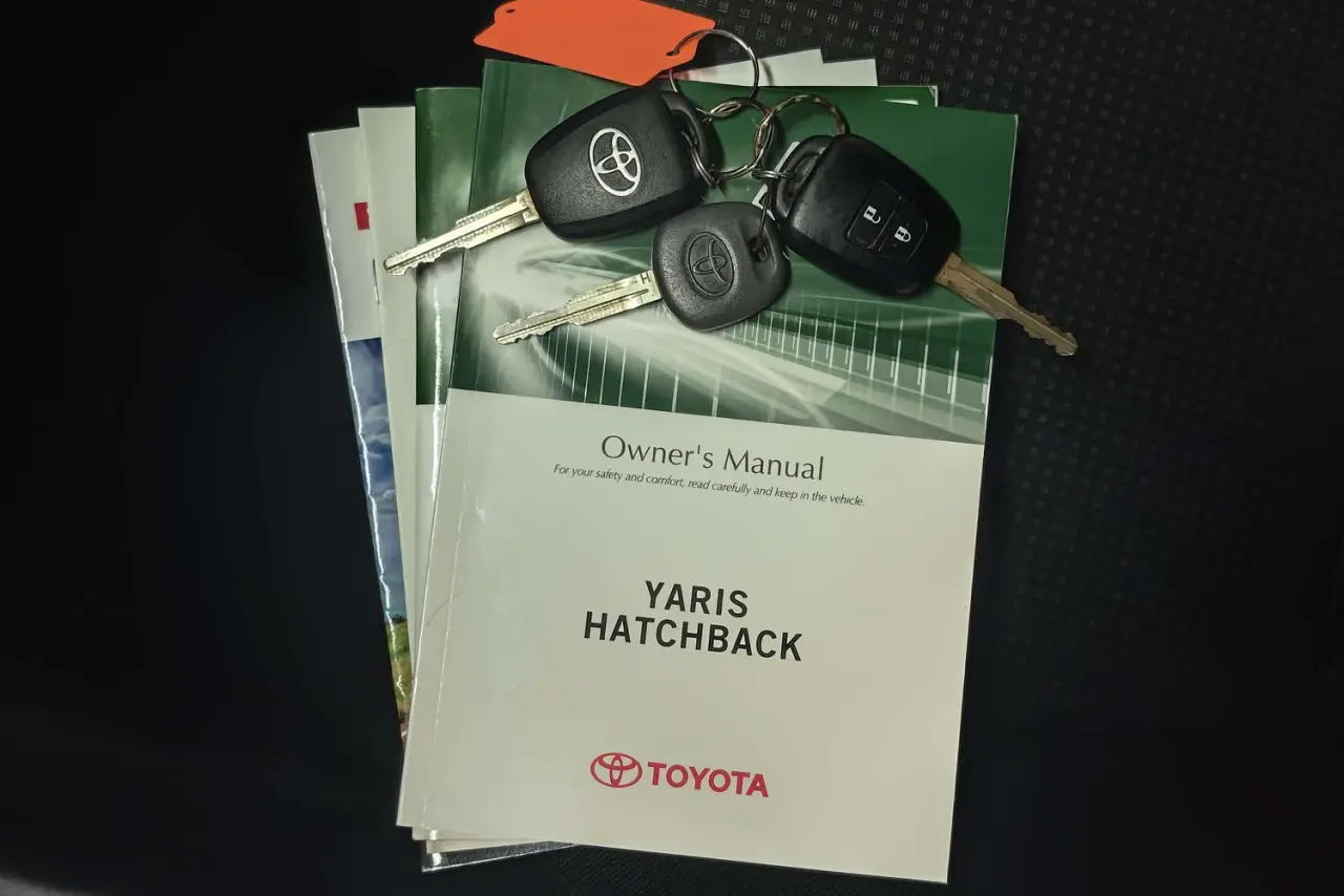 2016 Toyota Yaris Gallery Image 21