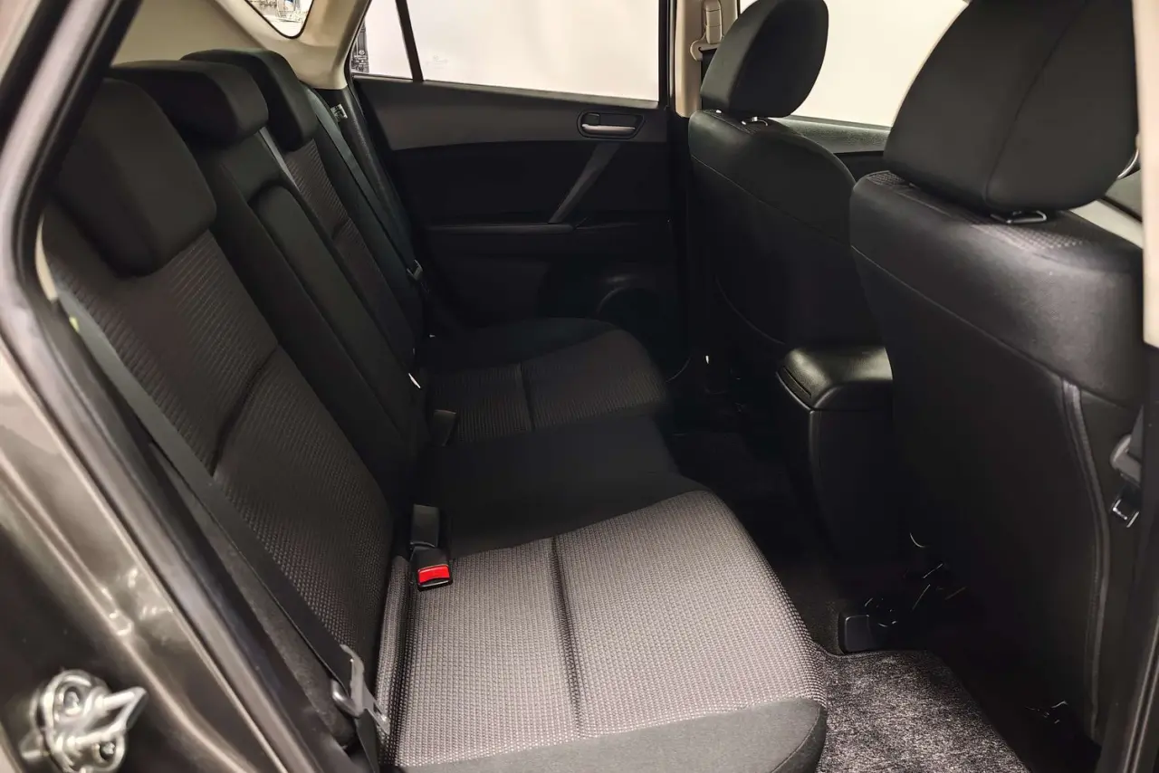 2013 Mazda 3 Gallery Image 11