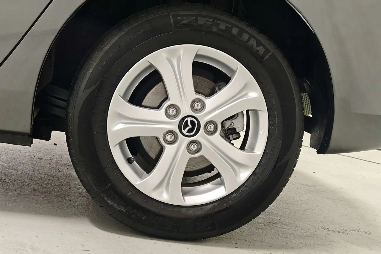 2013 Mazda 3 Gallery Image 5