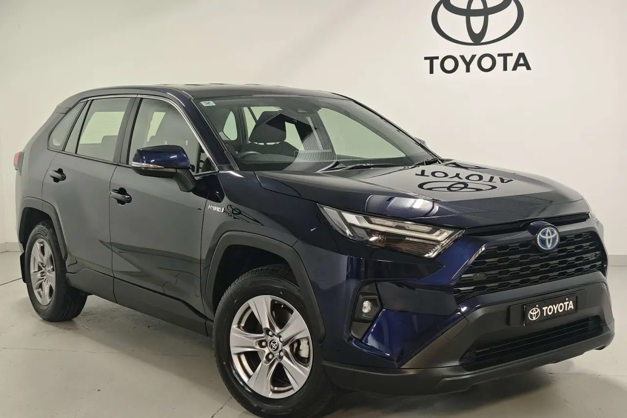 2022 Toyota RAV4 Gallery Image 1