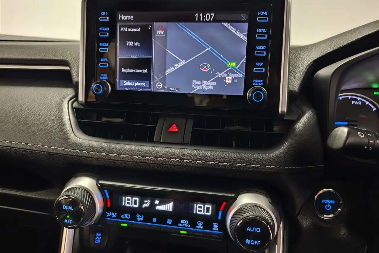 2022 Toyota RAV4 Gallery Image 18