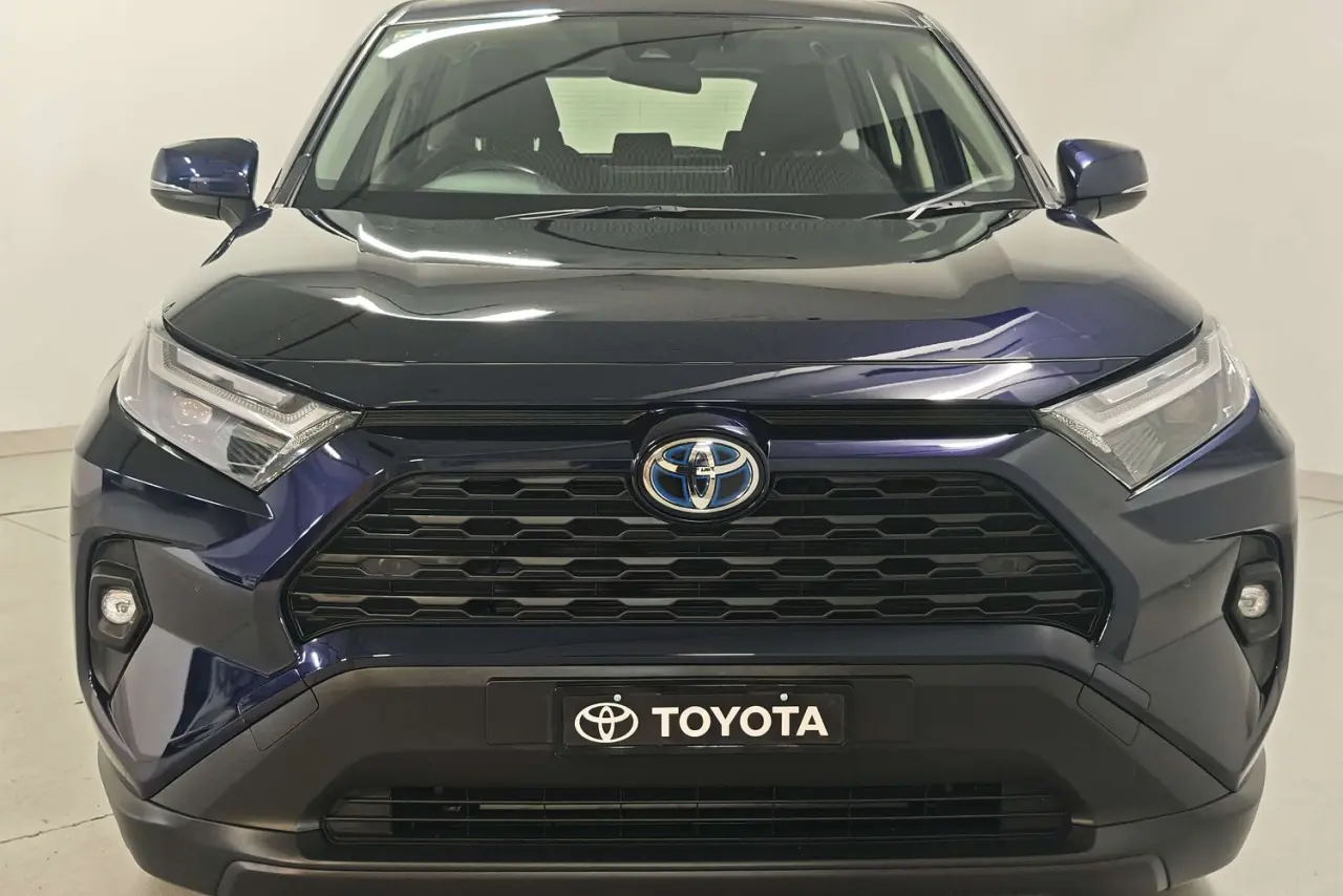 2022 Toyota RAV4 Gallery Image 3