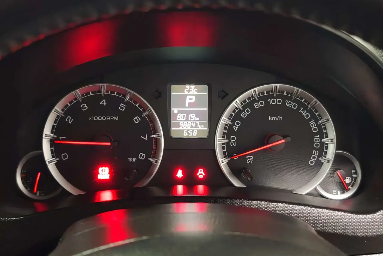 2014 Suzuki Swift Gallery Image 17