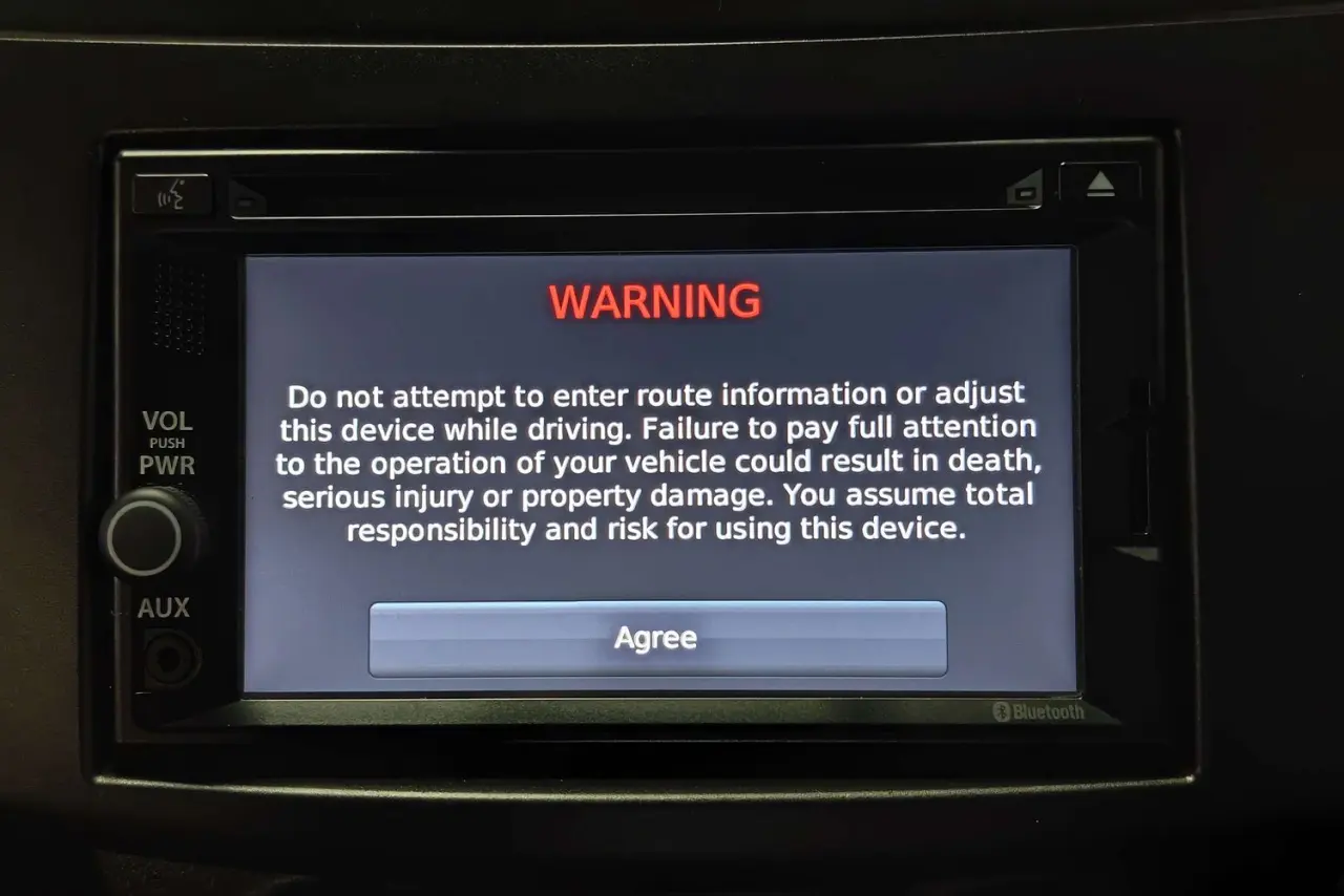 2014 Suzuki Swift Gallery Image 18