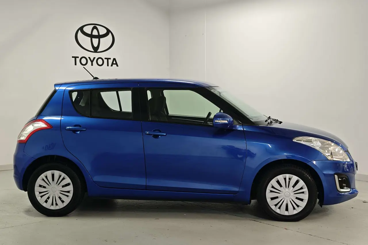 2014 Suzuki Swift Gallery Image 4