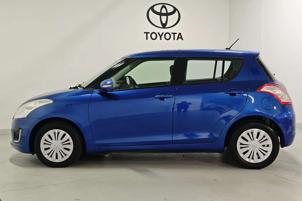 2014 Suzuki Swift Gallery Image 9