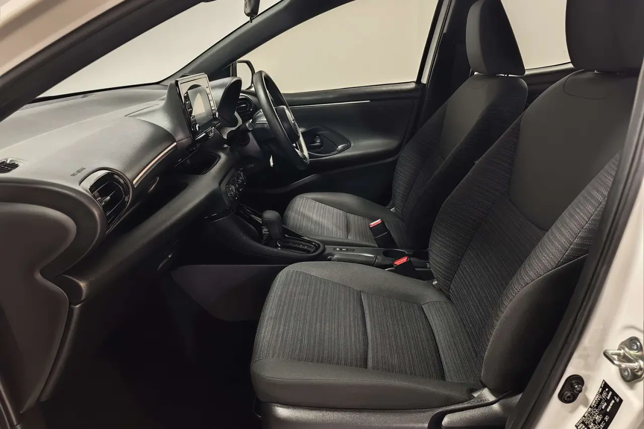 2021 Toyota Yaris Gallery Image 14