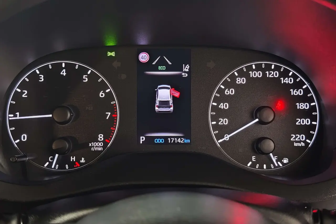 2021 Toyota Yaris Gallery Image 17