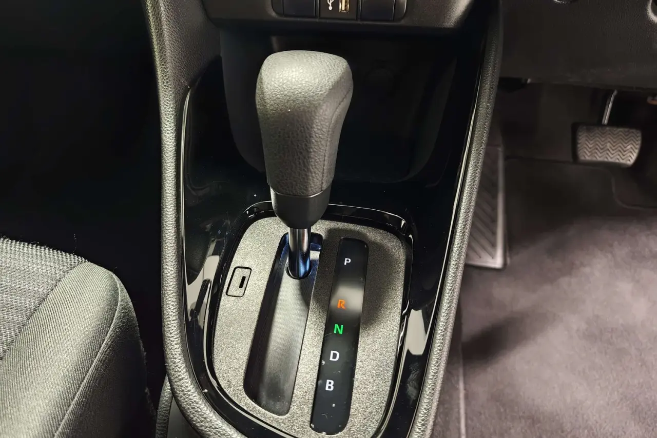 2021 Toyota Yaris Gallery Image 19