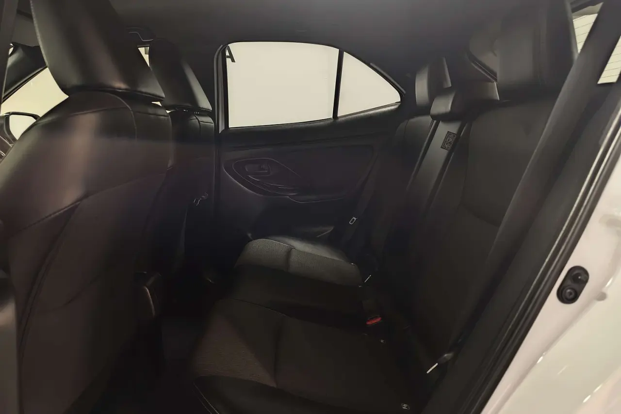 2023 Toyota Yaris Cross Gallery Image 13