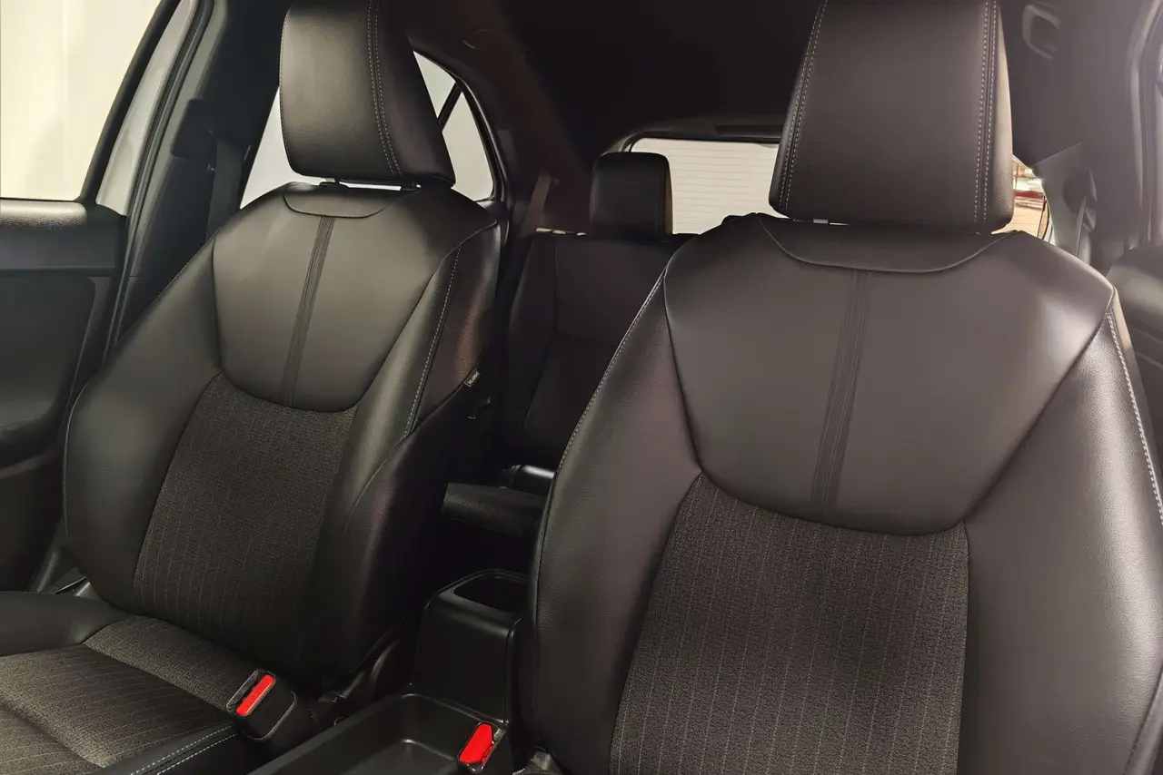 2023 Toyota Yaris Cross Gallery Image 15