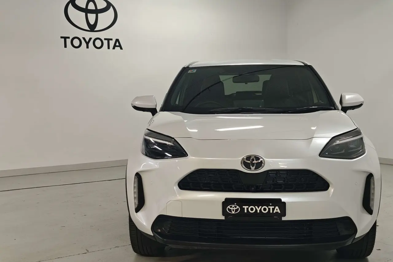 2023 Toyota Yaris Cross Gallery Image 2