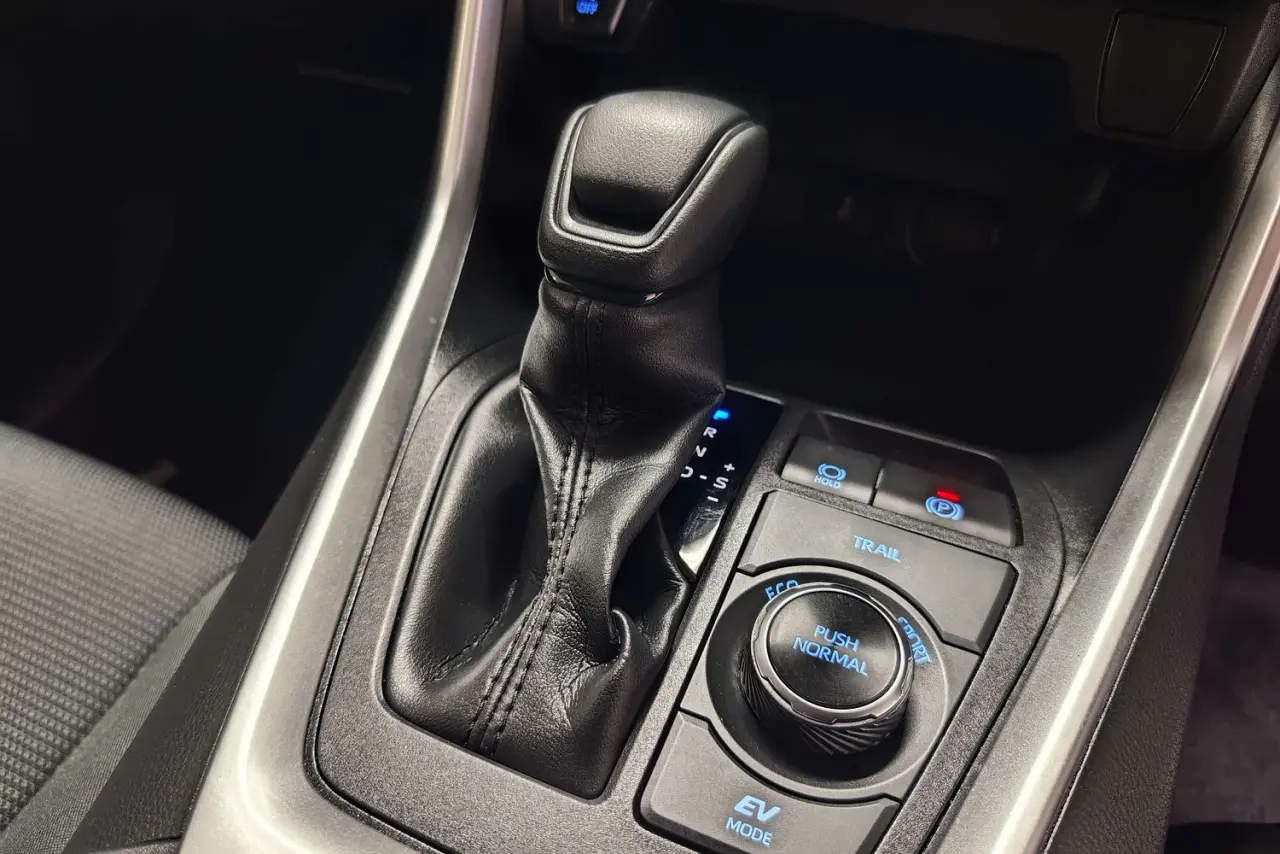 2021 Toyota RAV4 Gallery Image 19