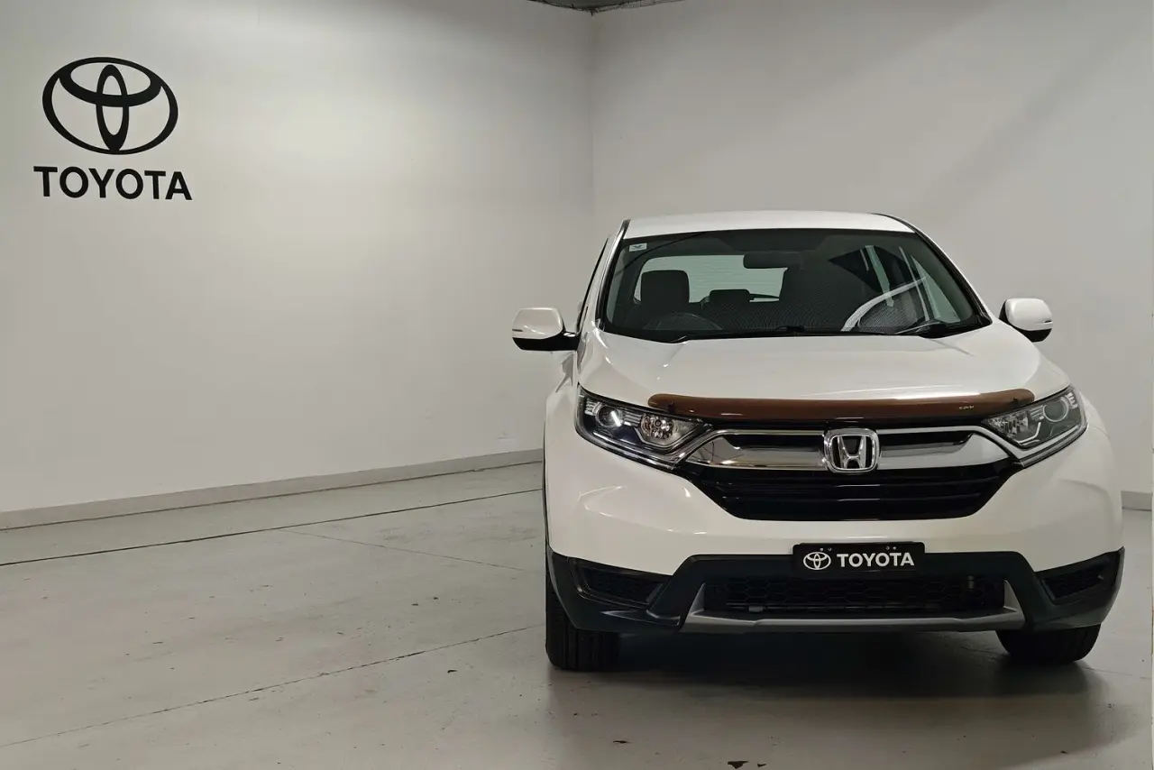 2018 Honda CR-V Gallery Image 2