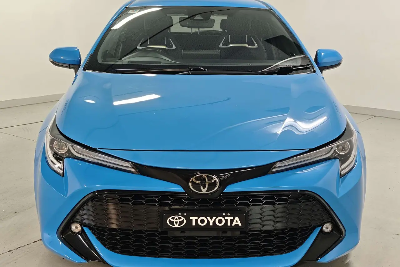 2019 Toyota Corolla Gallery Image 3