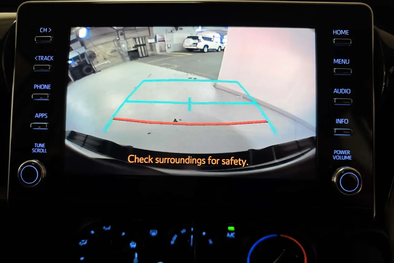 2021 Toyota Hilux Gallery Image 20