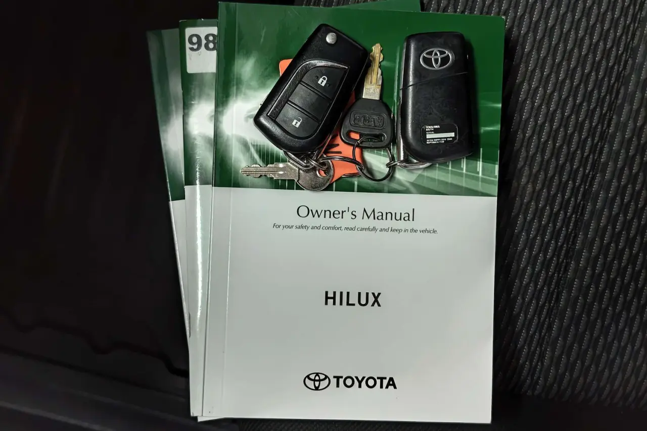 2021 Toyota Hilux Gallery Image 21