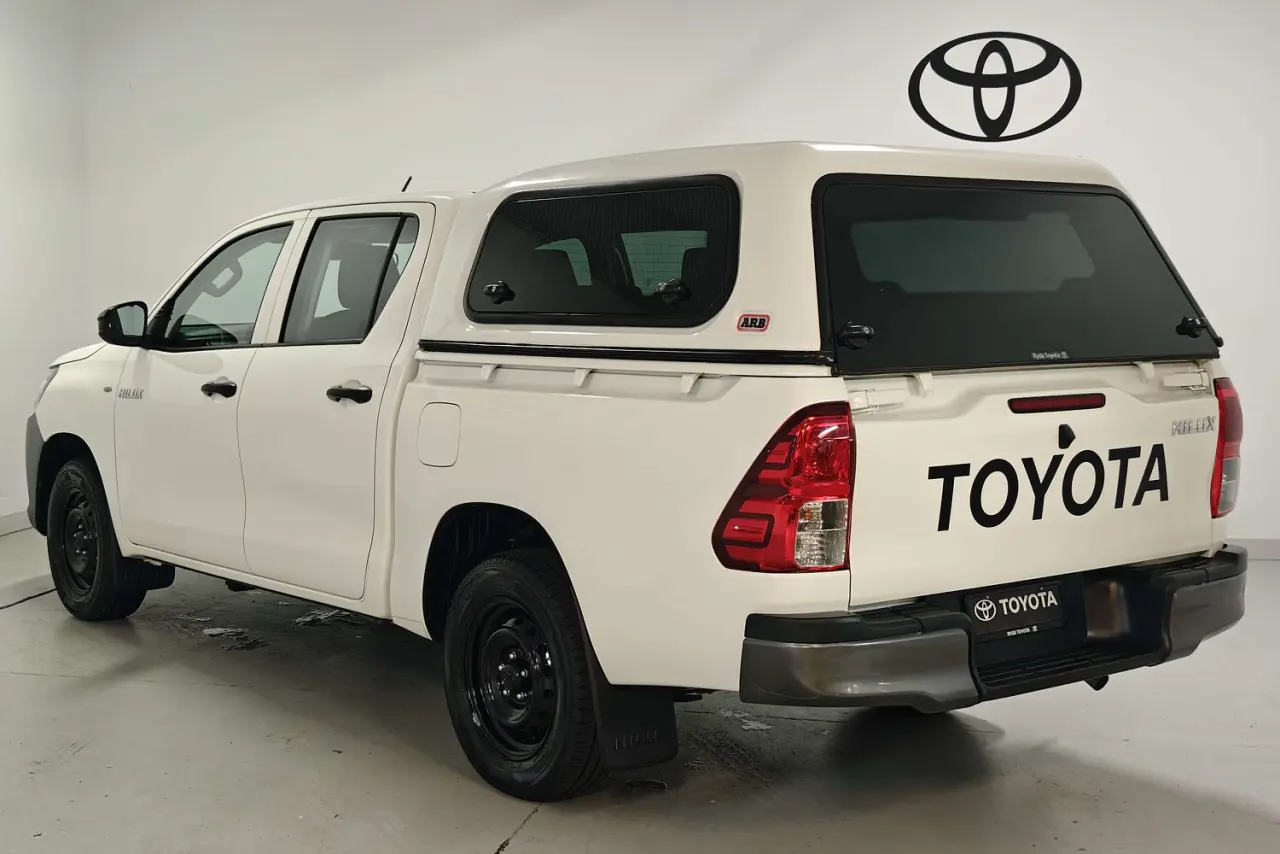 2021 Toyota Hilux Gallery Image 6