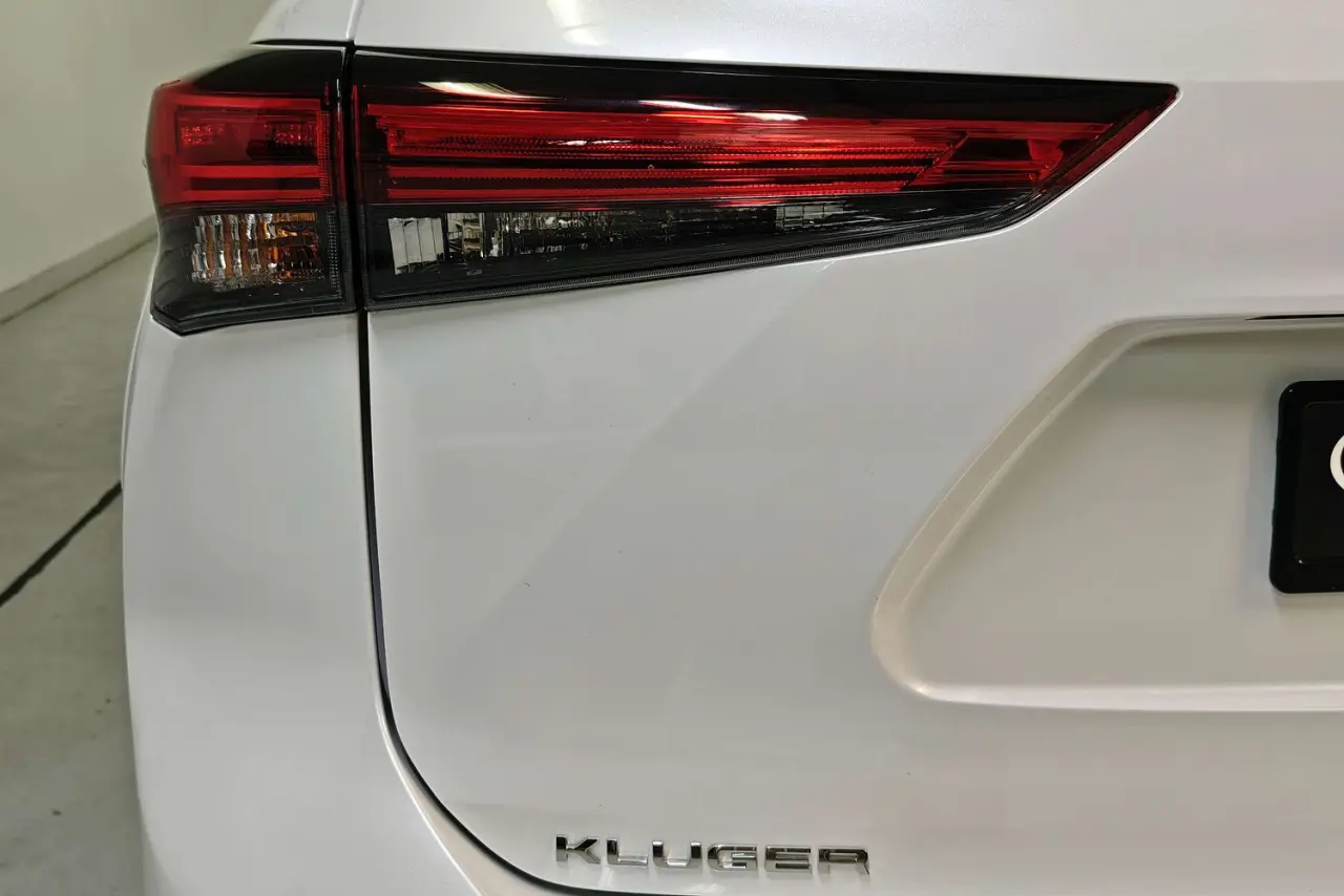 2022 Toyota Kluger Gallery Image 17