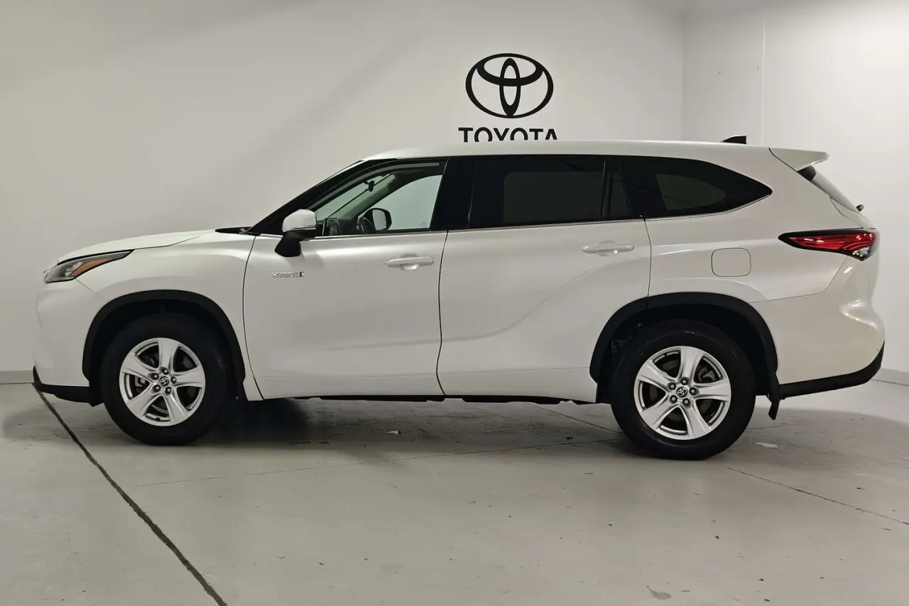 2022 Toyota Kluger Gallery Image 19