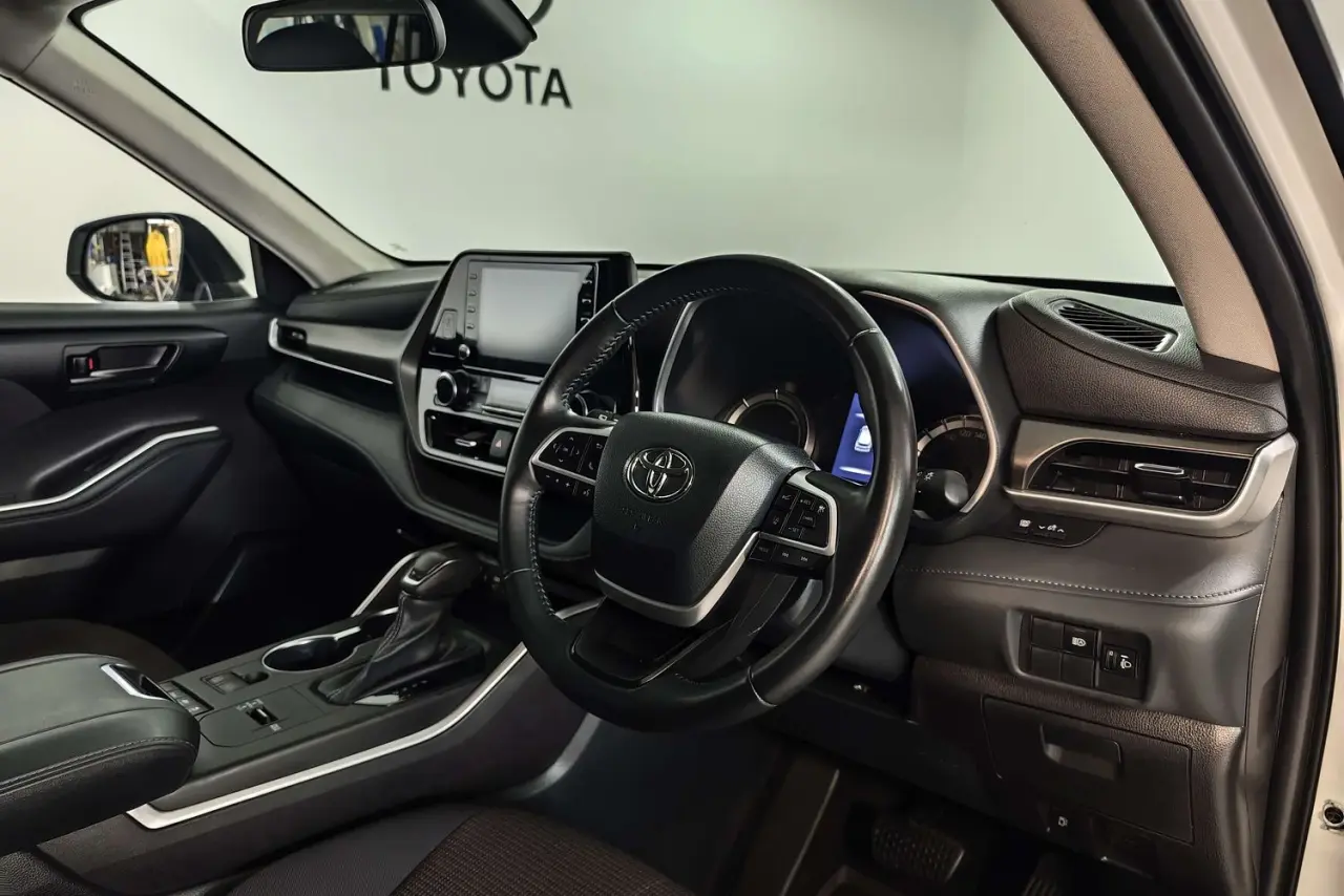 2022 Toyota Kluger Gallery Image 6