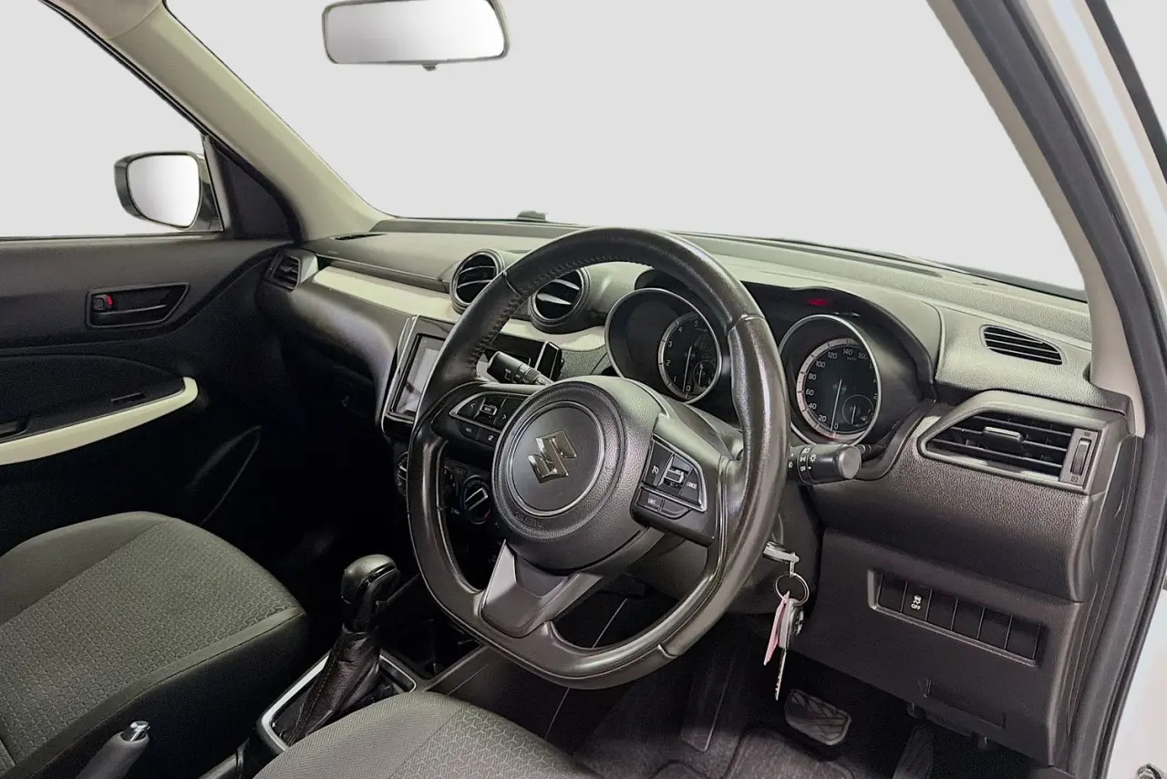 2022 Suzuki Swift Gallery Image 21