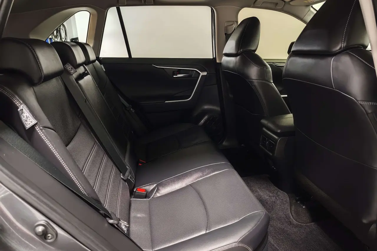 2023 Toyota RAV4 Gallery Image 11