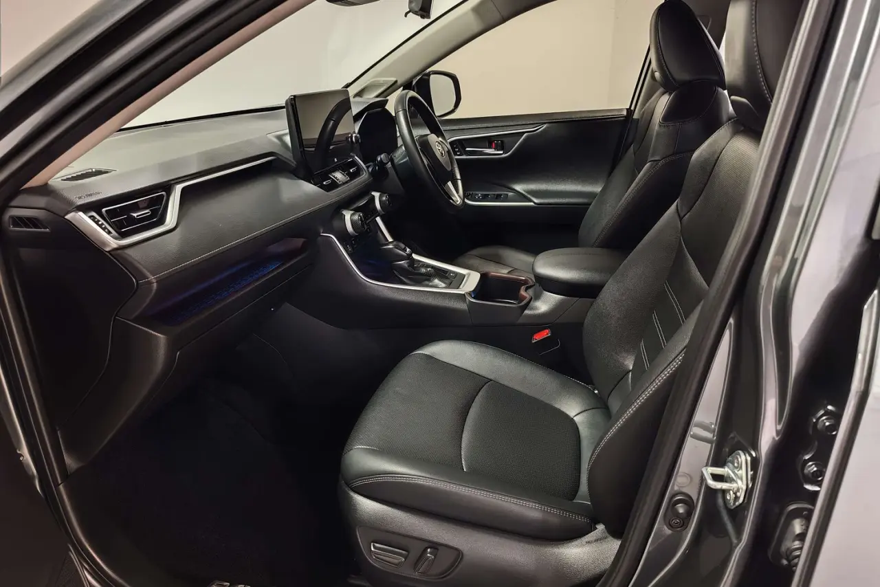 2023 Toyota RAV4 Gallery Image 14