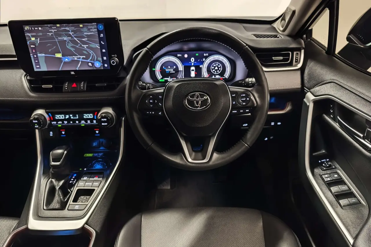 2023 Toyota RAV4 Gallery Image 16