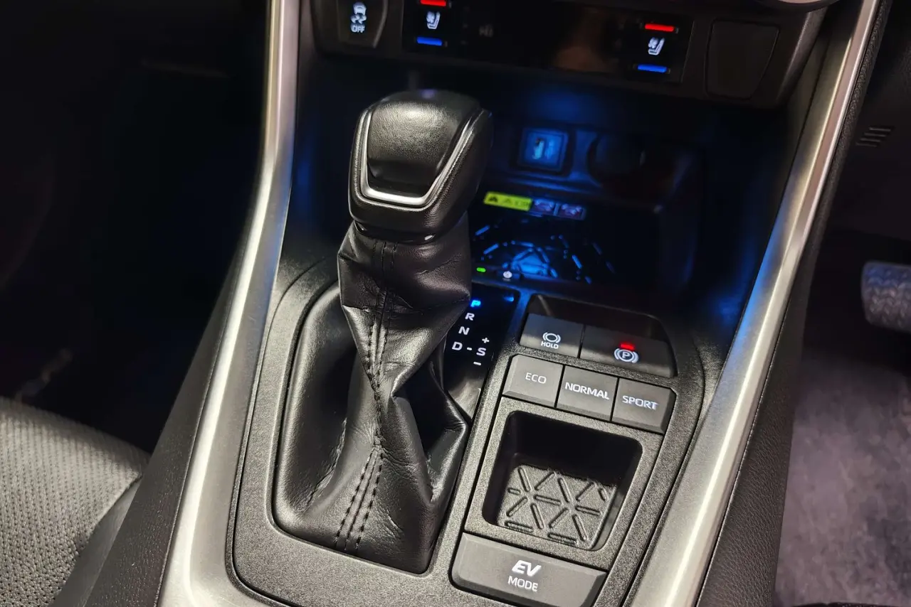 2023 Toyota RAV4 Gallery Image 19