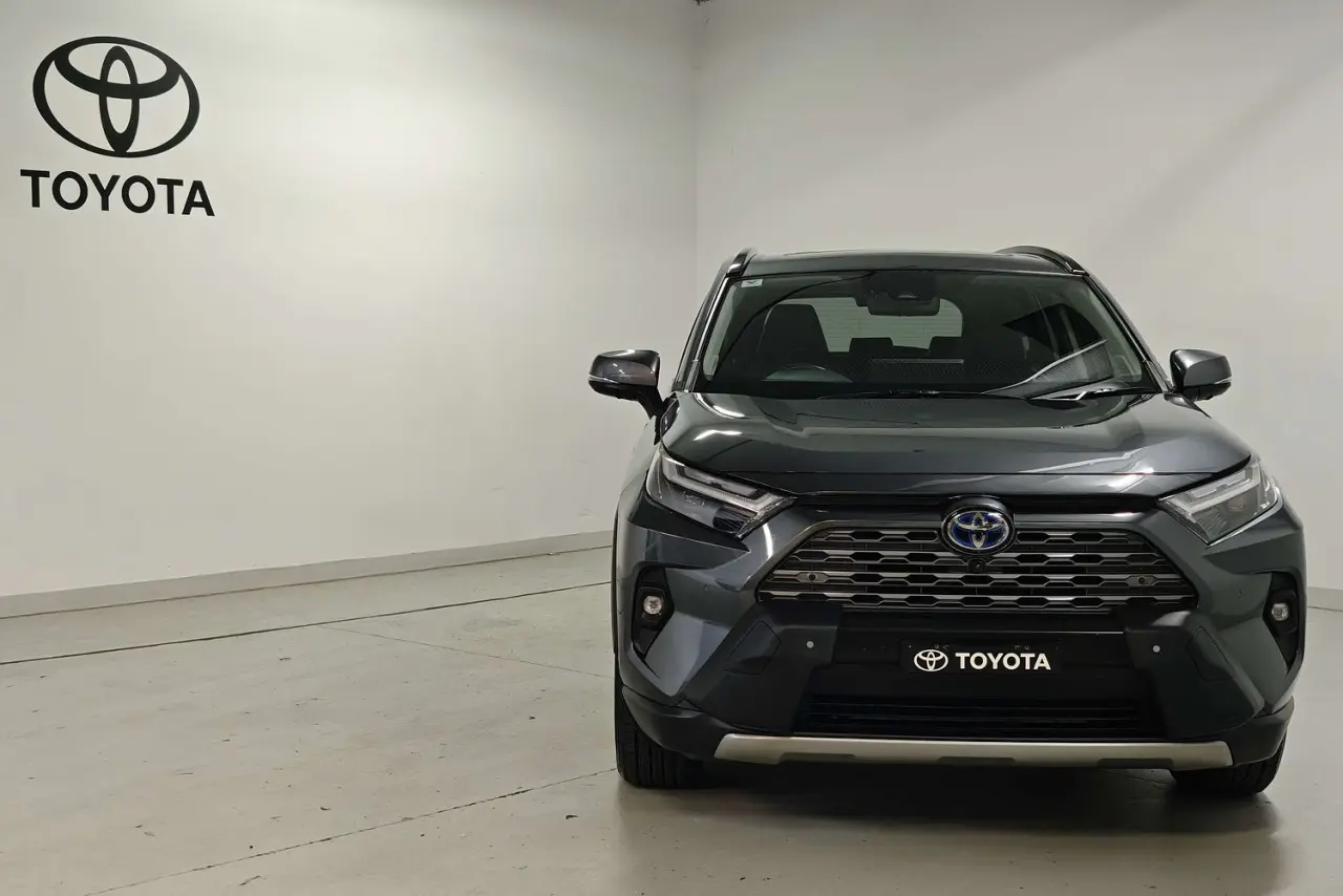 2023 Toyota RAV4 Gallery Image 2