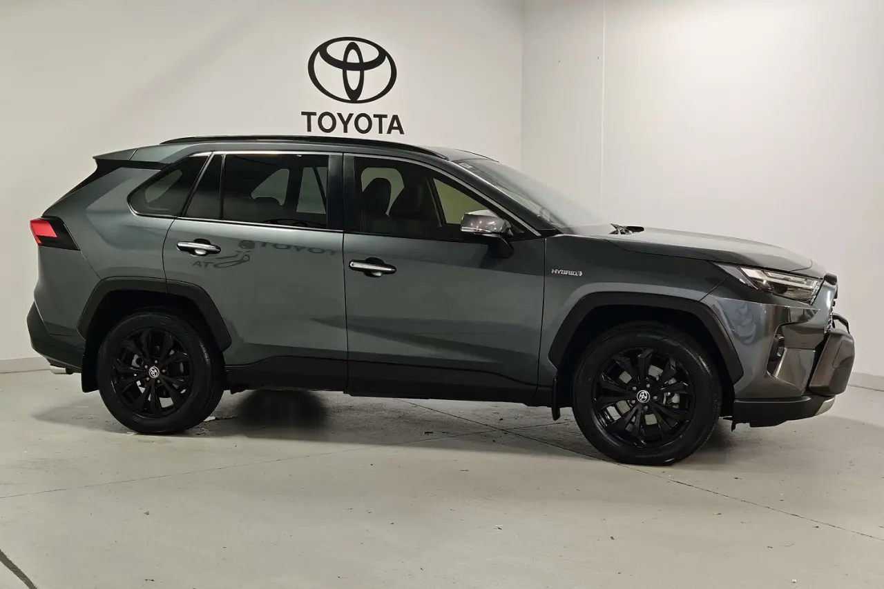 2023 Toyota RAV4 Gallery Image 4