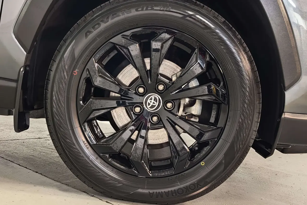 2023 Toyota RAV4 Gallery Image 5