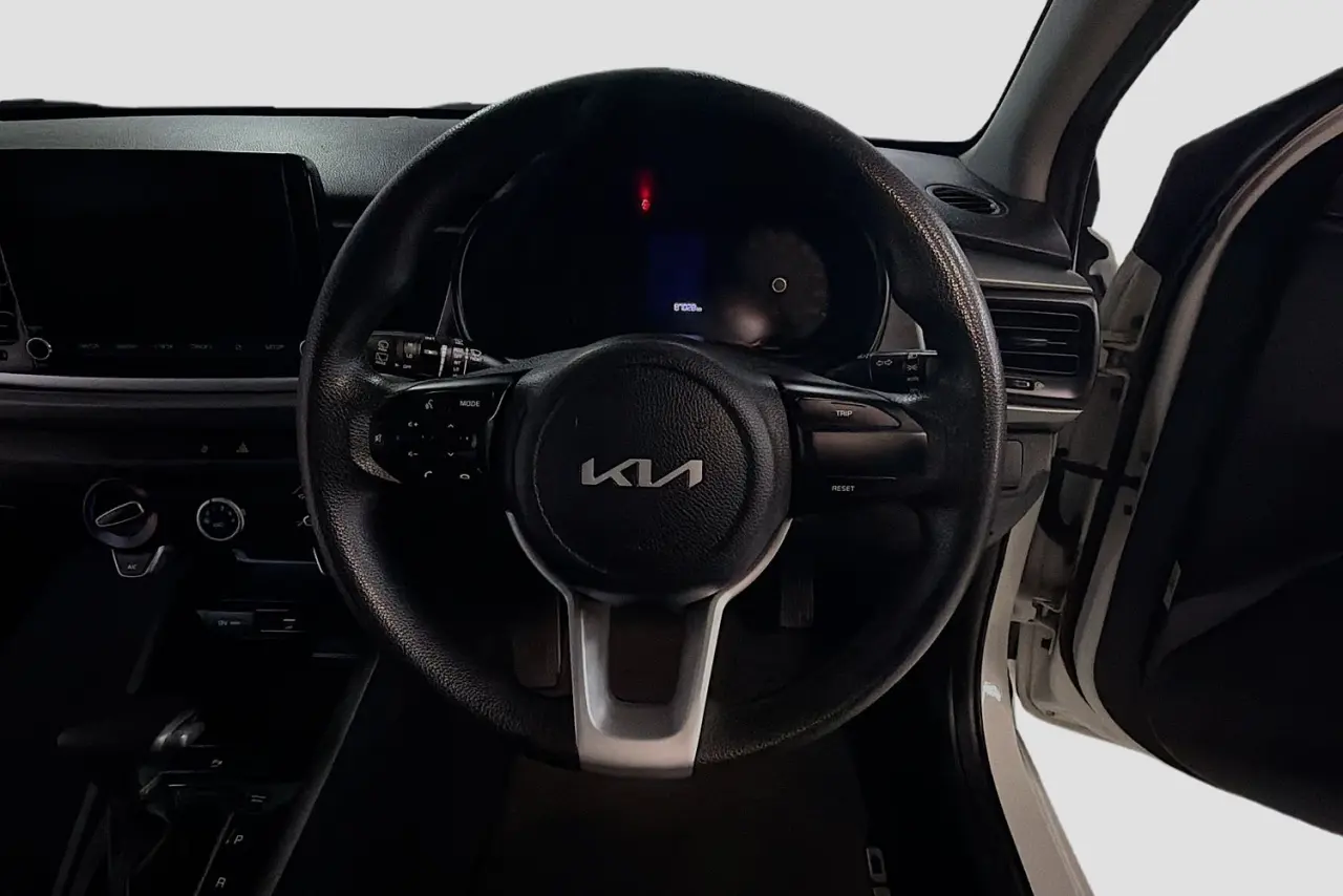 2022 Kia Rio Gallery Image 19